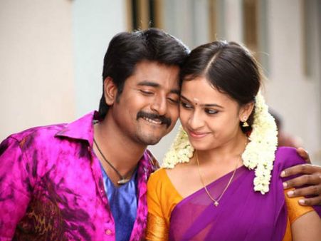 Suresh Kondeti To Remake Varuthapadatha Valibar Sangam In Telugu