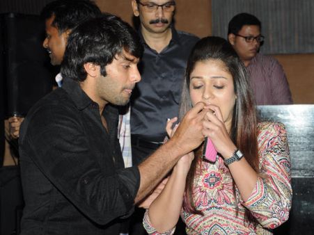 Photos: Arya-Nayantara Celebrate Raja Rani Success