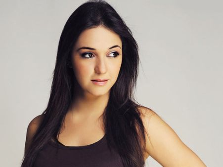 Nauheed Cyrusi Turns Thirty One Today