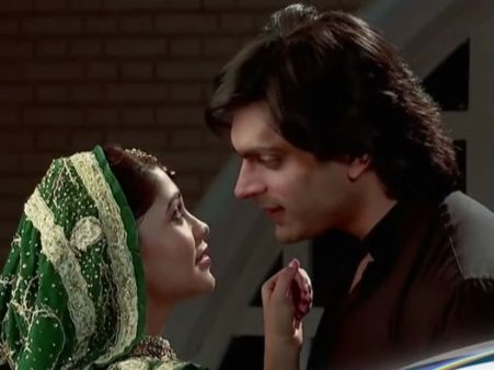Qubool Hai: Asya Suffering Separation; Tanveer Gets Asad Arrested Now!