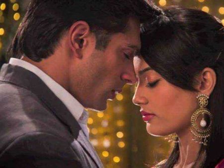 Qubool Hai: Gul Khan Scared To Get Asad And Zoya Married?
