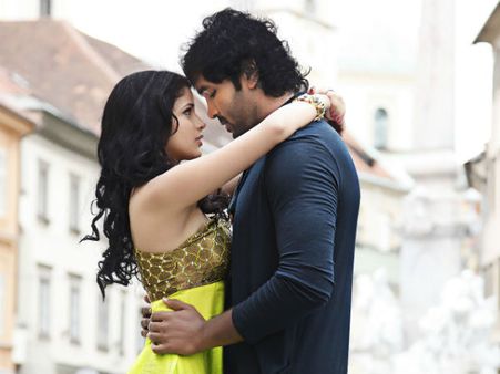 Doosukeltha Beats Dhee Collection Record At Box Office