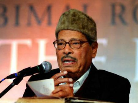 Singer Manna Dey Passes Away