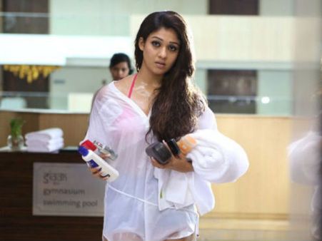 Nayantara In Shorts, Striking Hot Pics Out