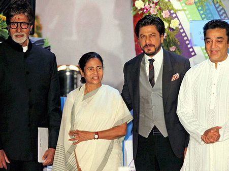 Photos: Shahrukh Khan-Kamal Hassan Share Dais At KIFF