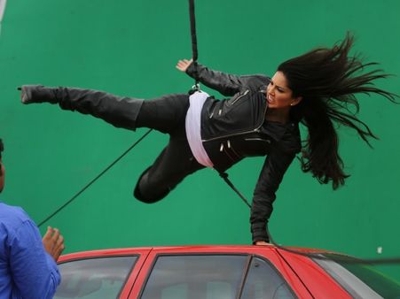 Sunny Leone Gets Hurt On-The-Sets Of Tina And Lolo