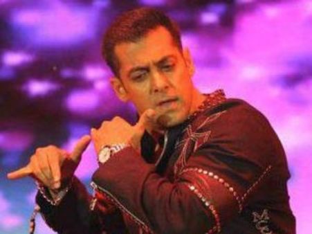 Salman Khan Is The New Lord Krishna In Town