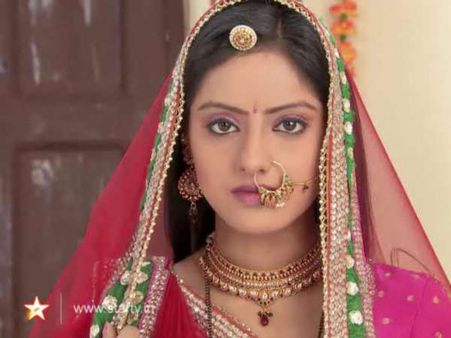 Diya Aur Baati Hum: November 19th Episode Written Episode