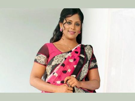 Pooja To Enact Saritha S Nair Onscreen!