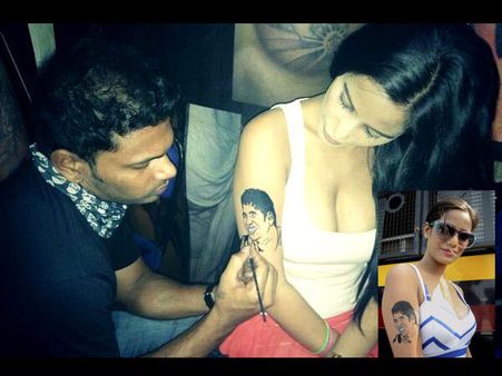 Poonam Pandey Gets Sachin Tendulkar Tattoo On Her