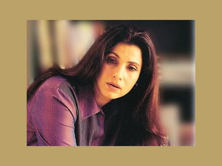 Dimple Kapadia Feels Abandoned Without Rajesh Khanna!