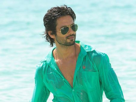 Will R...Rajkumar Be Shahid Kapoor's Saving Grace?
