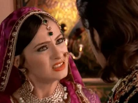 Jodha Akbar: Jalal Sacrificing His Friendship Has Made Rukhaiya Blame Jodha For It!