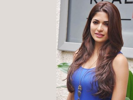 KQ Director Had Cheated On Me, Says Parvathy Omanakuttan