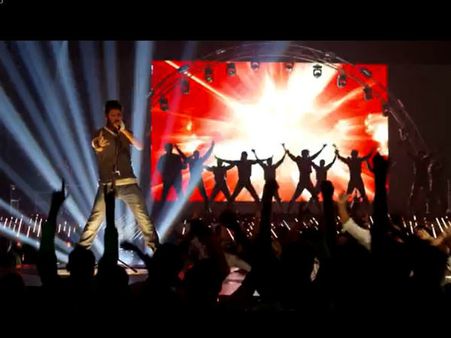 1: Nenokkadine Song 'Who Are You' Teaser Goes Viral