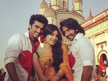 Priyanka And Irrfan To Twist The Story