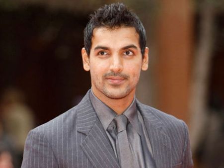 John Abraham To Get Engaged In 2014?