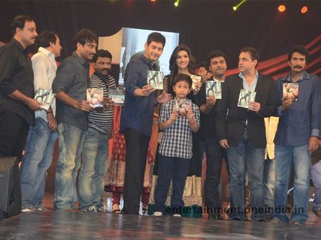 1: Nenokkadine Music - Fans' Review