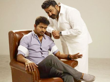Vijay Respects Seniority: Jilla Director