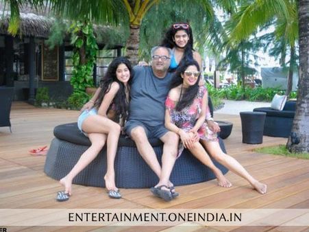 Sridevi Holidays In Maldives With Hubby Boney Kapoor And Daughters Jhanvi, Khushi - See Pictures