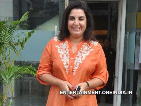 Mad Dog Bites Farah Khan!