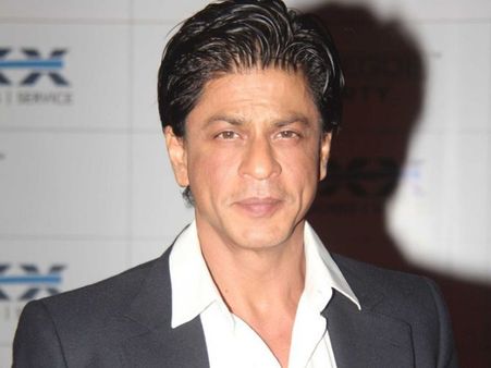 Shahrukh Khan Receives International Icon Of Indian Cinema Award