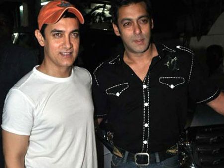 Bollywood Snippets: Aamir Promotes Salman’s Jai Ho; More News On SRK, Abhi...