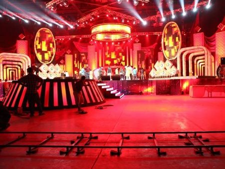 GiMA 2014: Stage Set For Ceremony: Pre-Event Pics