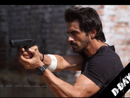 Filmfare Awards 2014: Aarif Sheikh Gets Best Editing Award For The Movie D-Day!