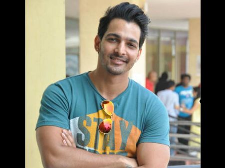 I Won't Be Sporting Six-Pack Abs In Maaya: Harshavardhan Rane