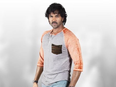 Pandavulu Pandavulu Tummeda Releasing Online on Feb 14: Vishnu Manchu