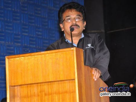 After Calling Jilla-Veeram Flops, Keyar Targets Actors