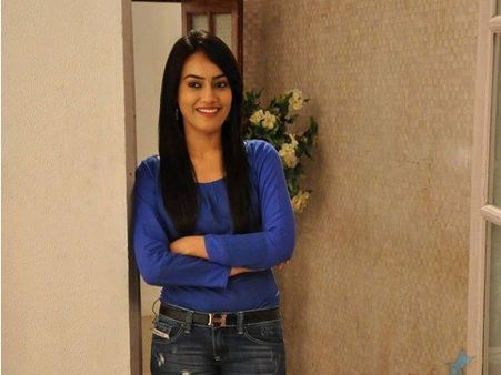 Qubool Hai: 25th February, Zoya's Jeans In Focus; Nazma Finds Nikhat...