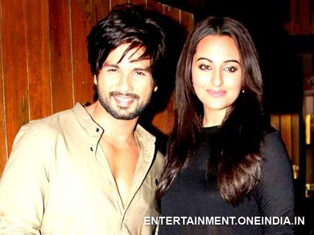 Shahid Kapoor-Sonakshi Sinha - Just Friends!
