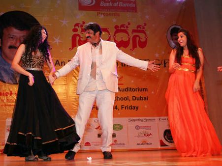 Balakrishna Rocks Dubai Fans With His Song, Dance