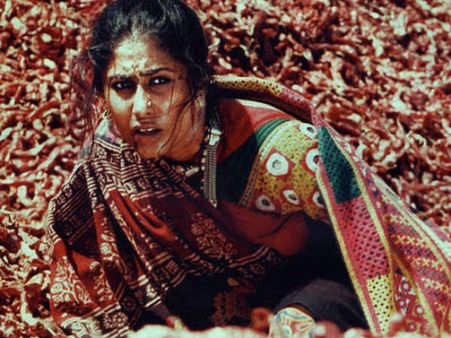 From Nargis To Vidya Balan, Strong Women Characters In Bollywood Films