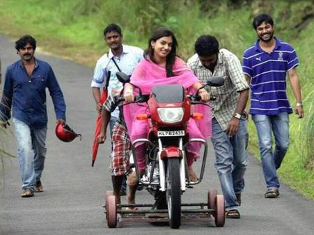 OMG! Nazriya Nazim Did Not Ride A Bike!
