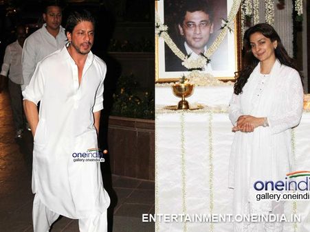 Shahrukh Khan Breaks Down At Bobby's Prayer Meet!
