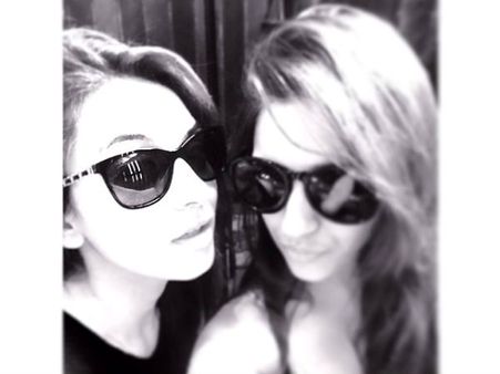 Post Break Up With Simbu, Hansika Makes Time For Friends!