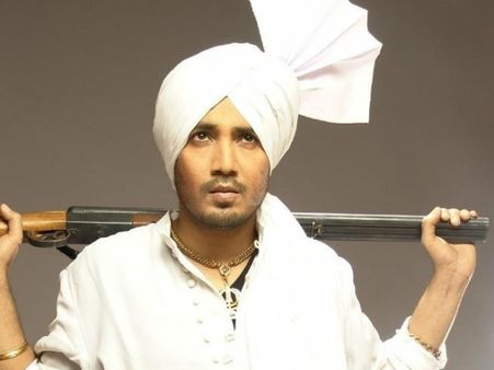 Bollywood Miffs With Singer Mika Singh