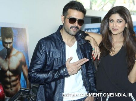 Harman Baweja Not Threatened By Criticisms!