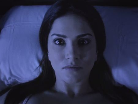 Bajrang Dal Against Sunny Leone; Scared Sunny In Tears