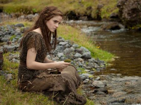 Emma Watson Gushes On Working With Darren In Noah