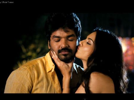 Photos: Sunny Leone Kisses Jai In Vadacurry