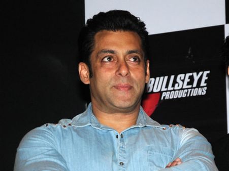 Salman Khan's Vote Is For Congress!