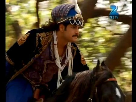 Jodha Akbar: 7th April; Jodha Fails To Confess Truth; Jalal Chases Sujhamal Into Forest