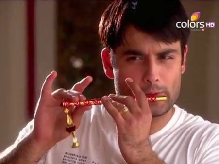 Madhubala - Ek Ishq Ek Junoon: 7th April; Abhay Tortures Raju, Enjoys Madhu’s Pain
