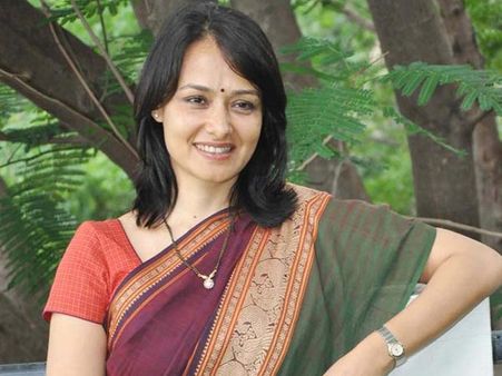 Amala Spends Rs 25000 A Month For Her Dog!