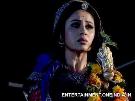 Jodha Akbar: 9th April; Jodha Leaves Home Feeling Betrayed By Jalal