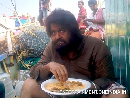 Pic: Mohanlal's Vishu Lunch...